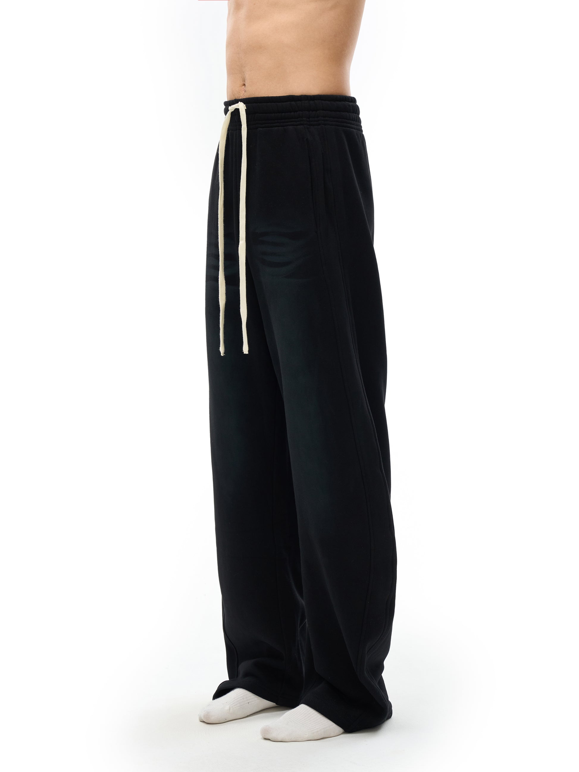 Curved Blade Sweatpants